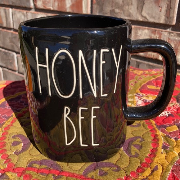 Rae Dunn Other - Rae Dunn HONEY BEE mug